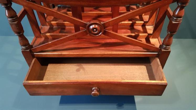 Immaculate Regency Mahogany Canterbury  - Image 3
