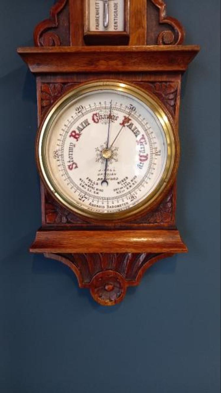 Small Victorian Oak Yorkshire Banjo Barometer - Image 3