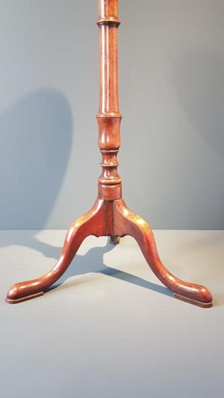 Fine Quality George II Mahogany Candle Table - Image 6