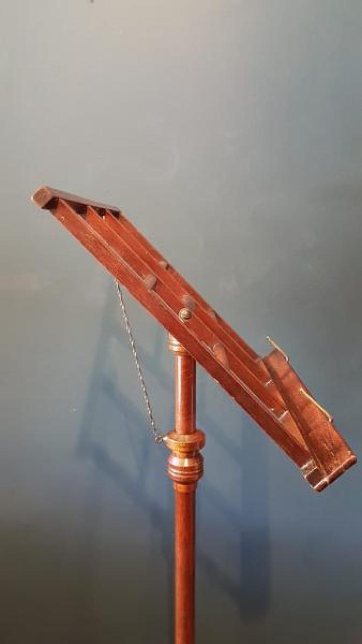 Victorian Wheeldons Patent Music Stand - Image 4