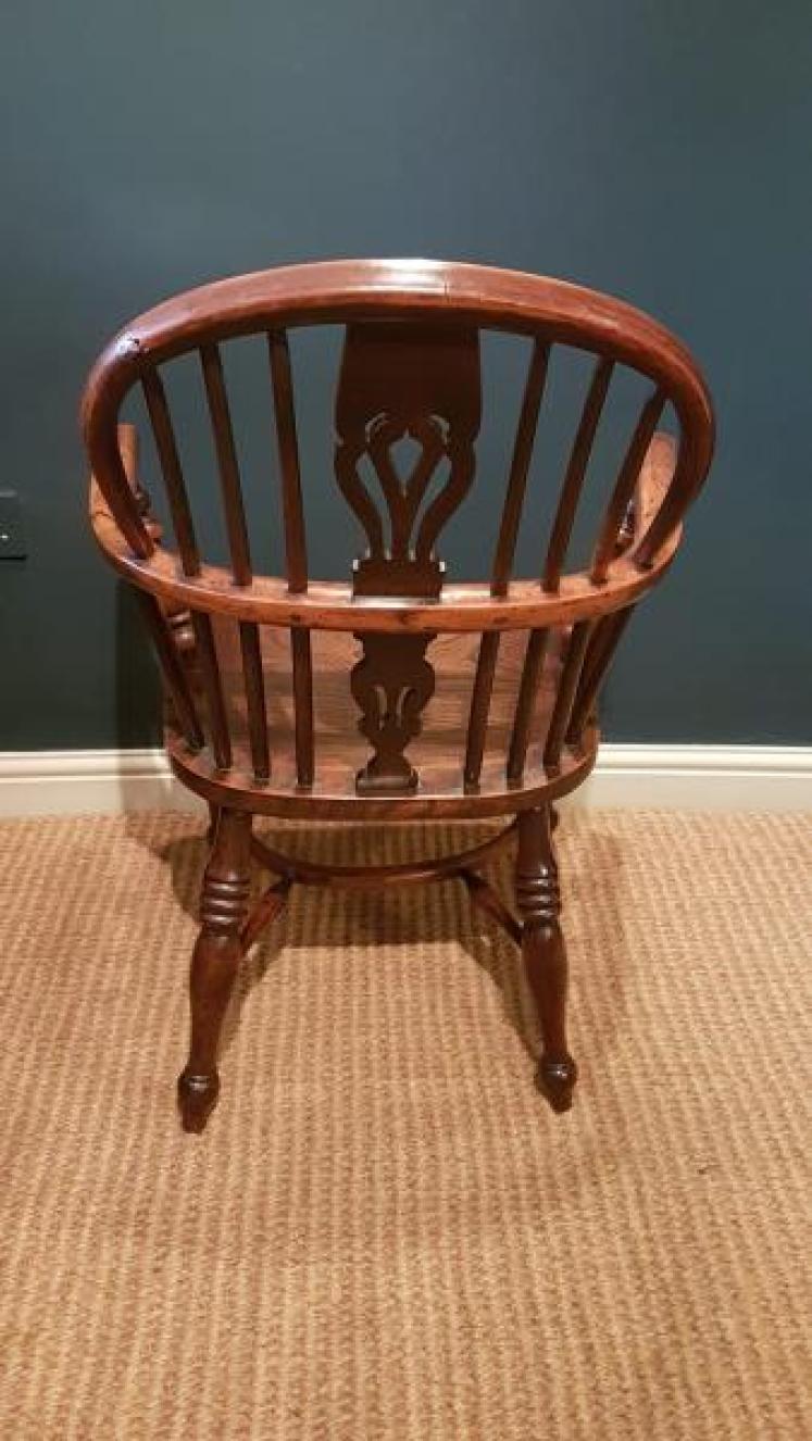 Victorian Yew Wood Windsor Chair with Crinoline Stretcher - Image 5