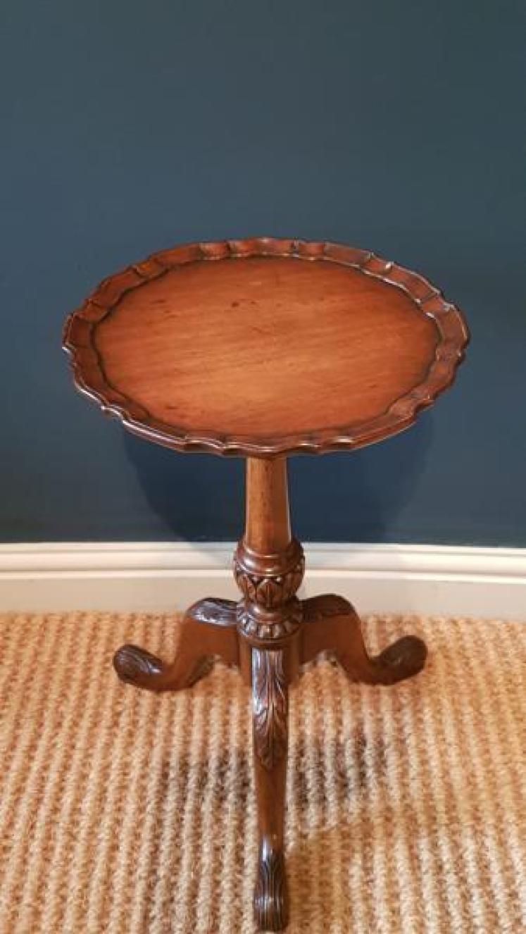 Quality Victorian Walnut Wine Table - Image 2