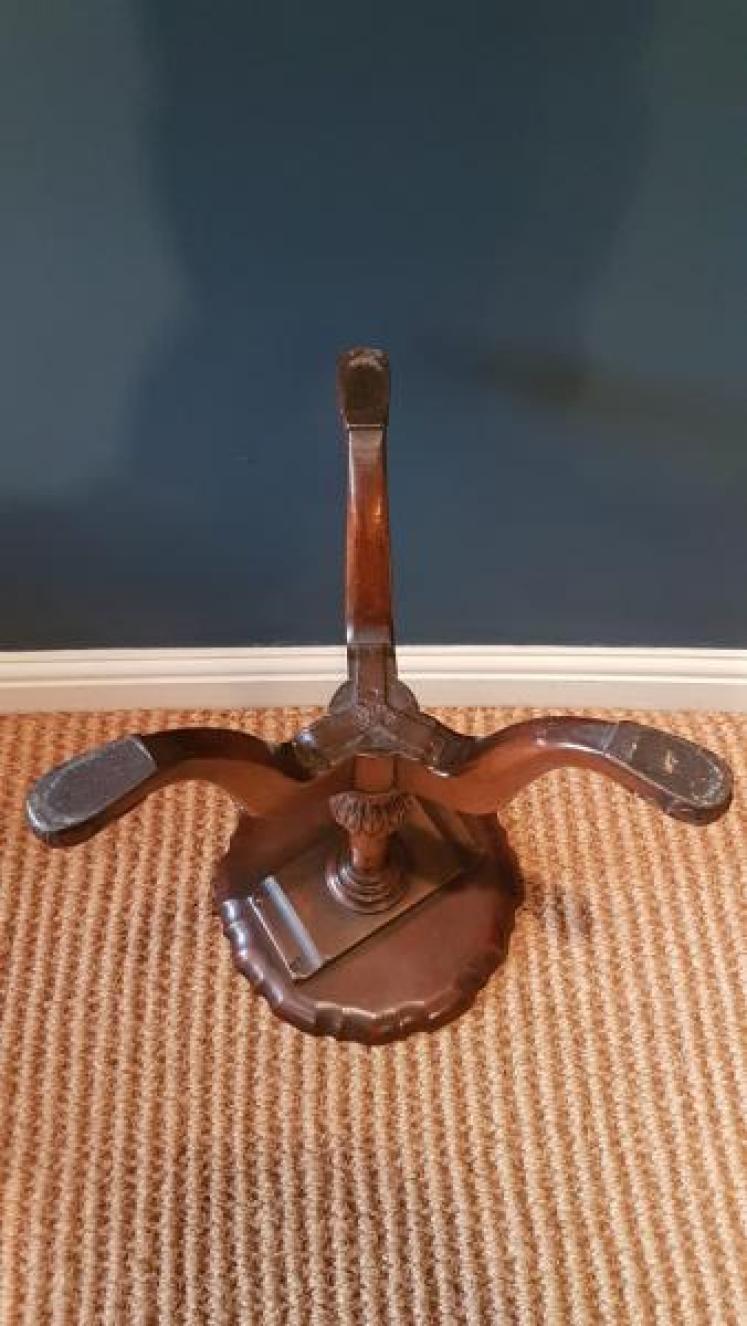 Quality Victorian Walnut Wine Table - Image 6