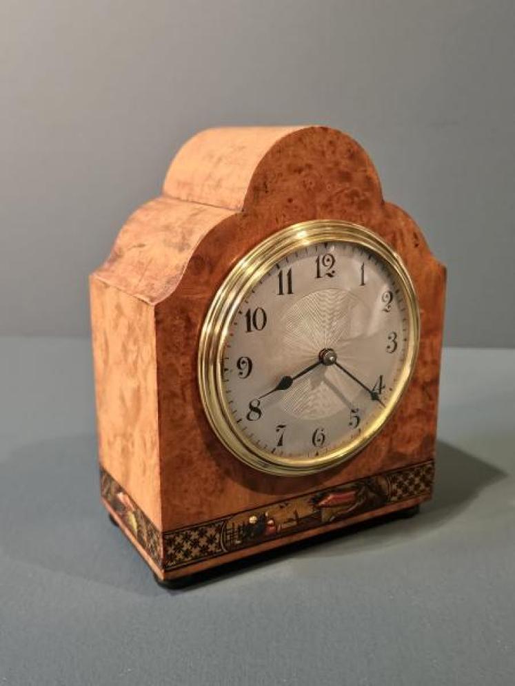 Edwardian Walnut and Chinoiserie Mantel Clock - Image 7