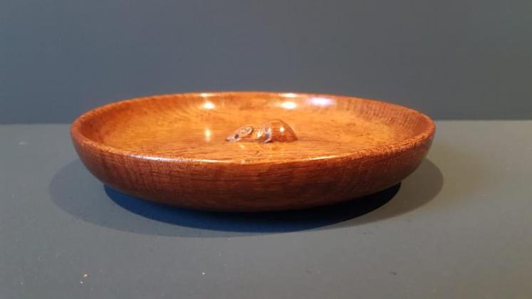 Early Mouseman Coin Tray - Image 5