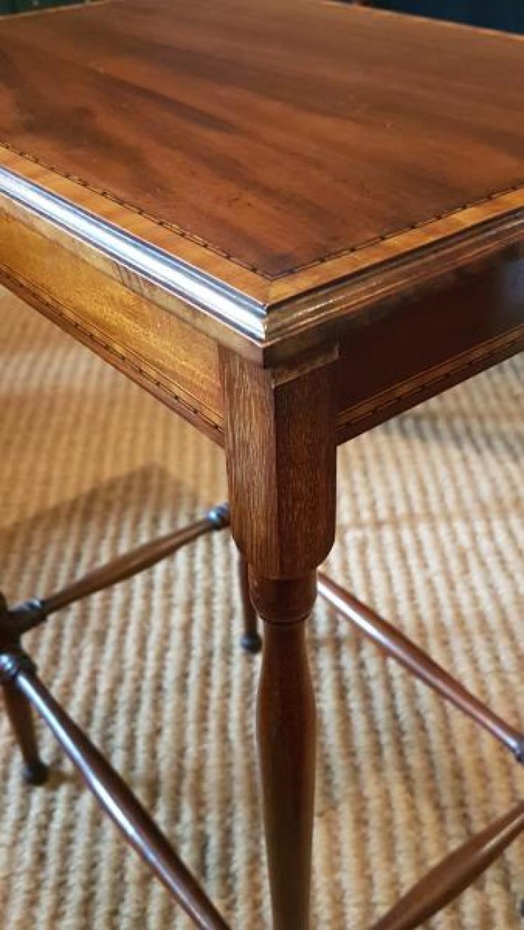 Nest of Edwardian Mahogany Occasional Tables - Image 5