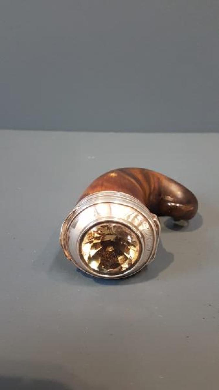 Victorian Snuff Horn with Silver and Citrine Lid - Image 2