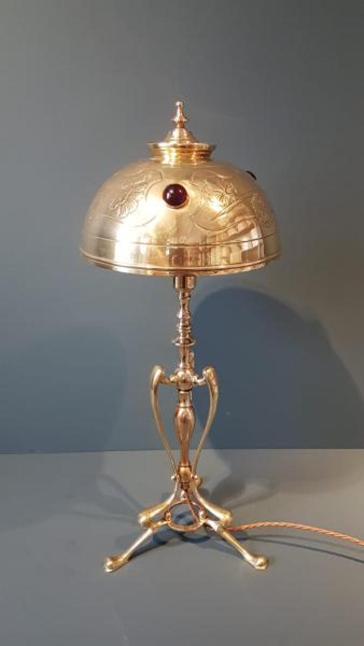 Superb Arts and Crafts Lamp and Shade - Image 6