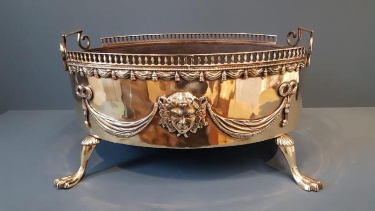 Georgian Brass Wine Cooler - Image 1