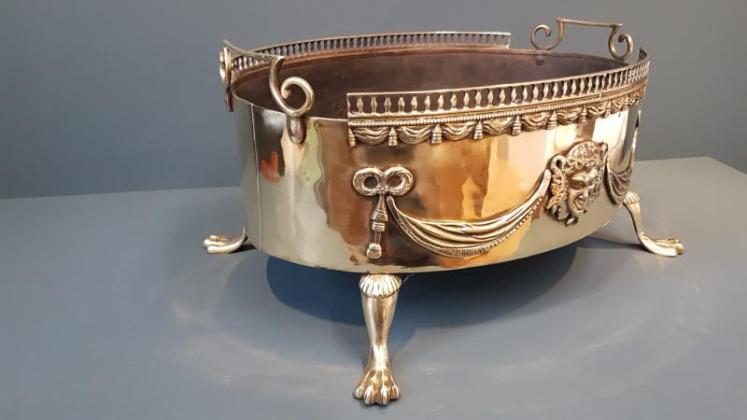 Georgian Brass Wine Cooler - Image 4