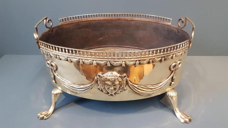 Georgian Brass Wine Cooler - Image 6
