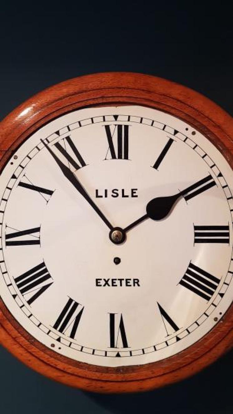 Victorian Oak Cased Fusee Wall Clock  - Image 4