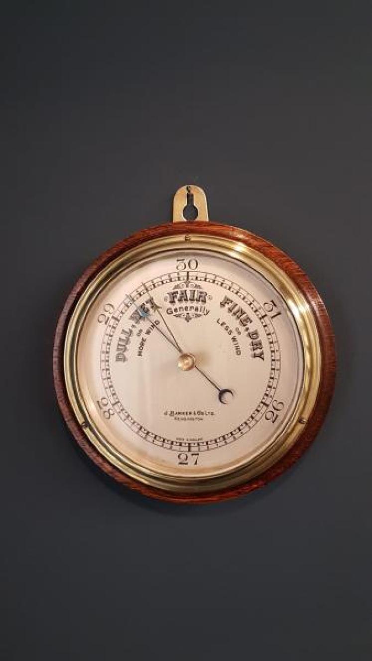 Victorian Barkers Kensington Barometer  - Image 1