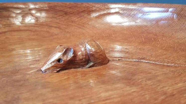Superb 1950's Mouseman Shallow Bowl  - Image 7