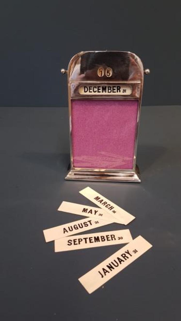 Edwardian Silver Calendar & Photo Frame Combination - Image 3