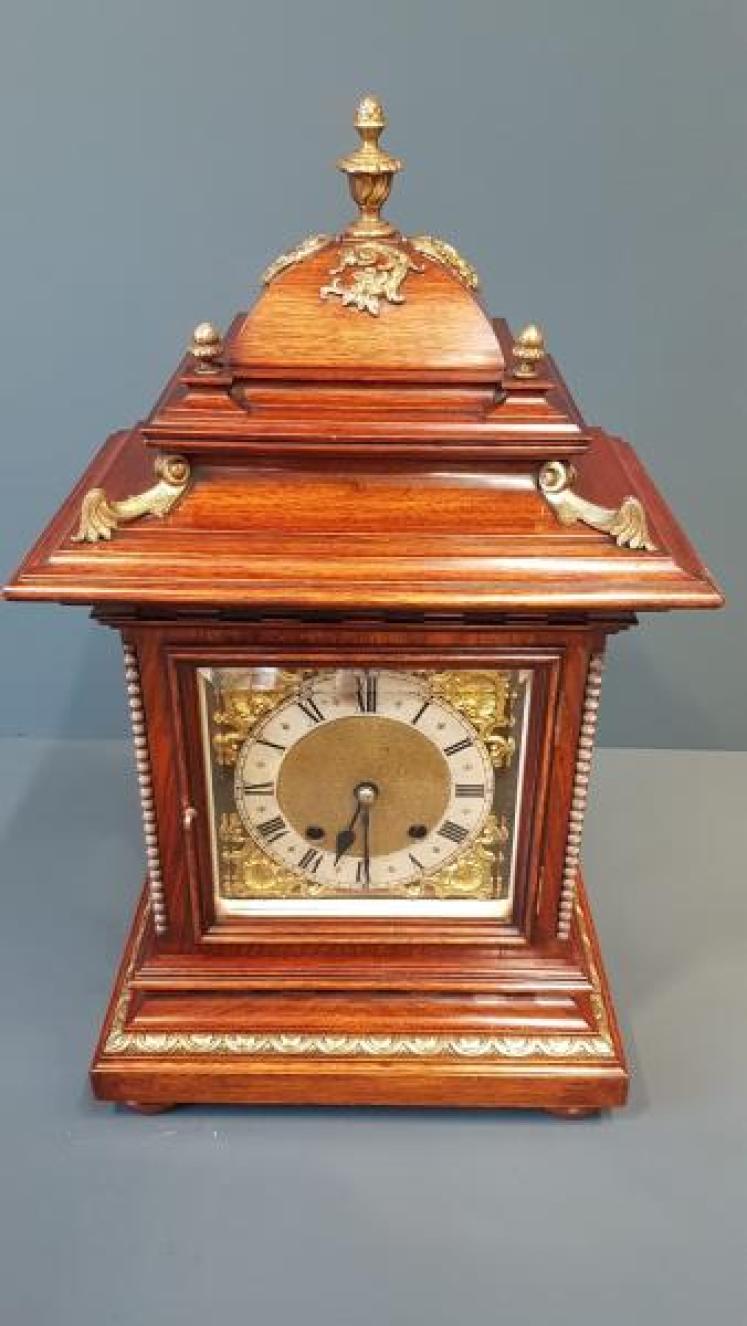 Victorian Walnut Ting-Tang Bracket Clock - Image 2