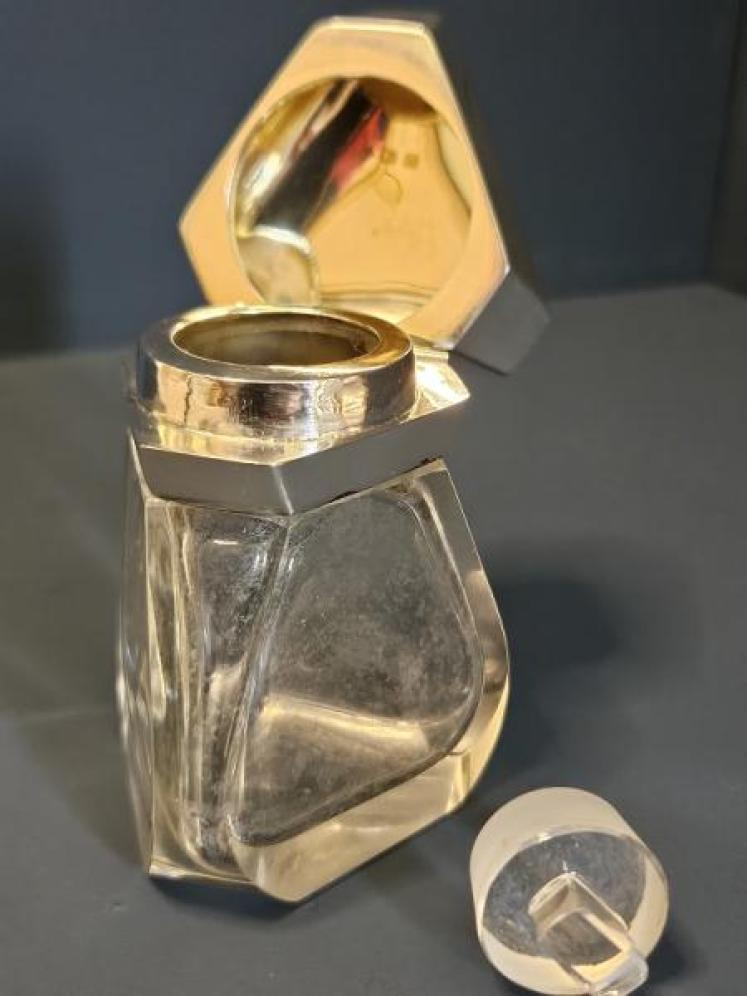 Triangular Silver Top Scent Bottle - Image 6