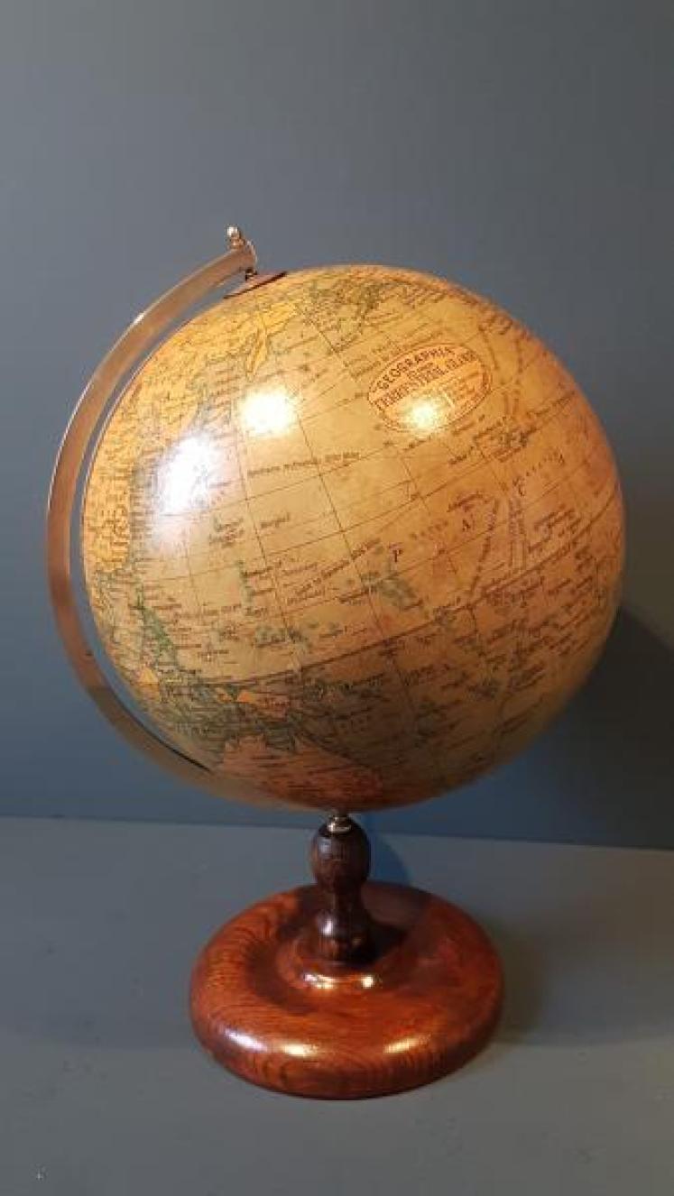 Immaculate 1930's Geographia 10" Globe - Image 1
