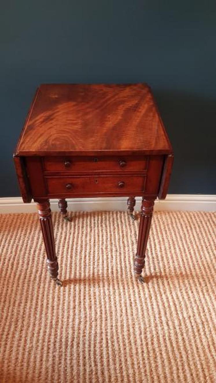 Regency Figured Mahogany Lamp Table - Image 2