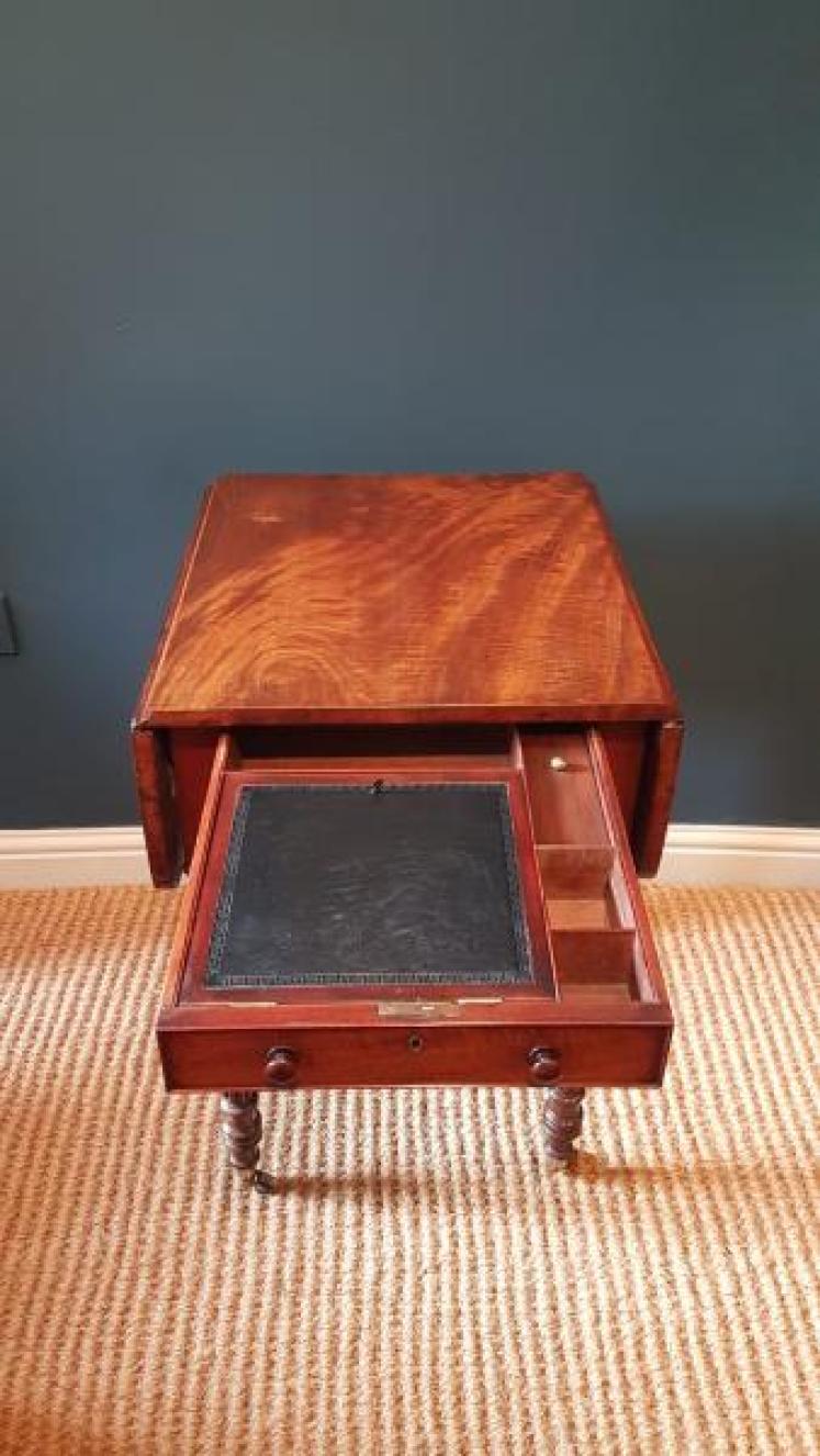 Regency Figured Mahogany Lamp Table - Image 3
