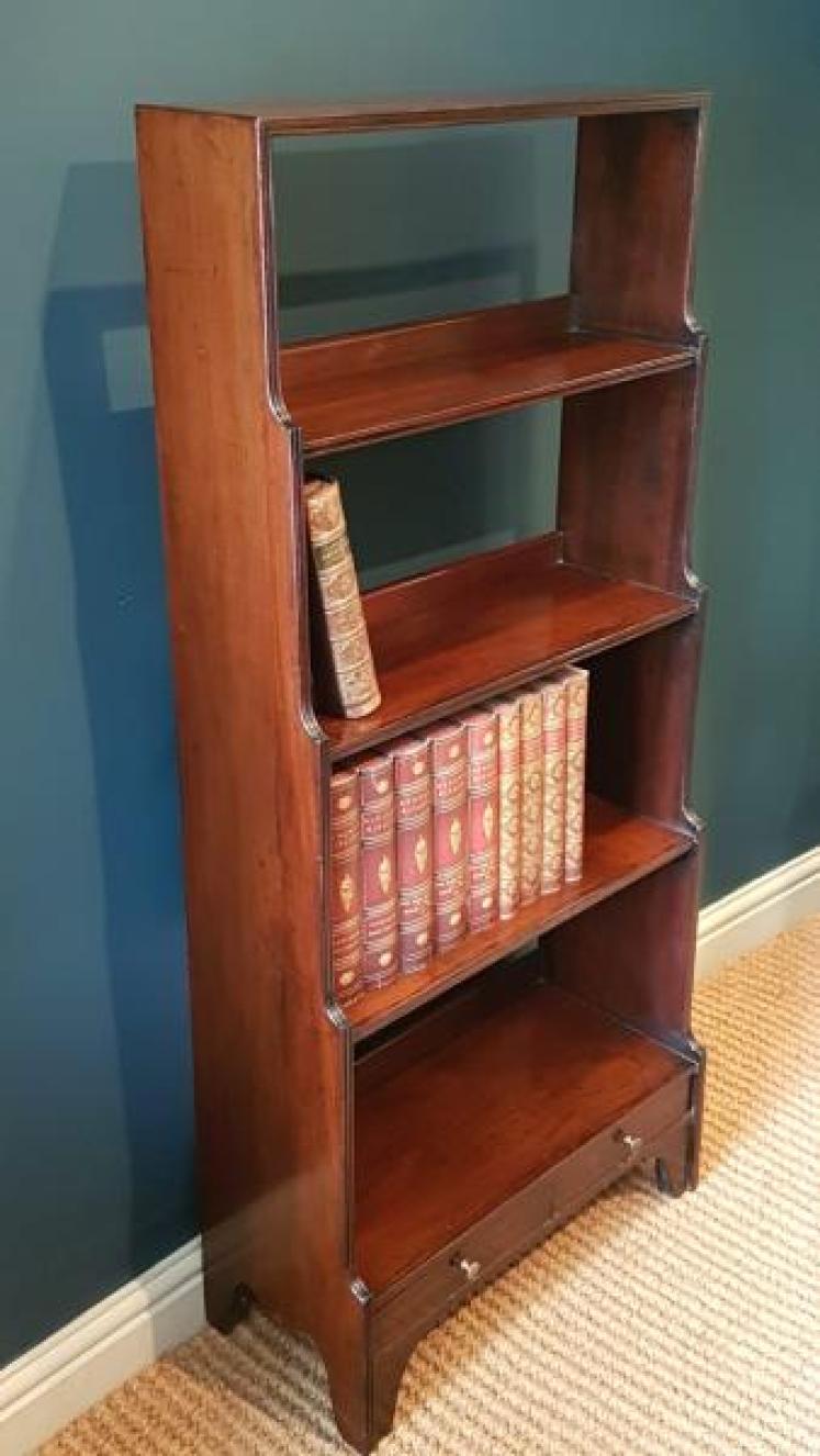 Regency Mahogany Waterfall Bookcase - Image 6