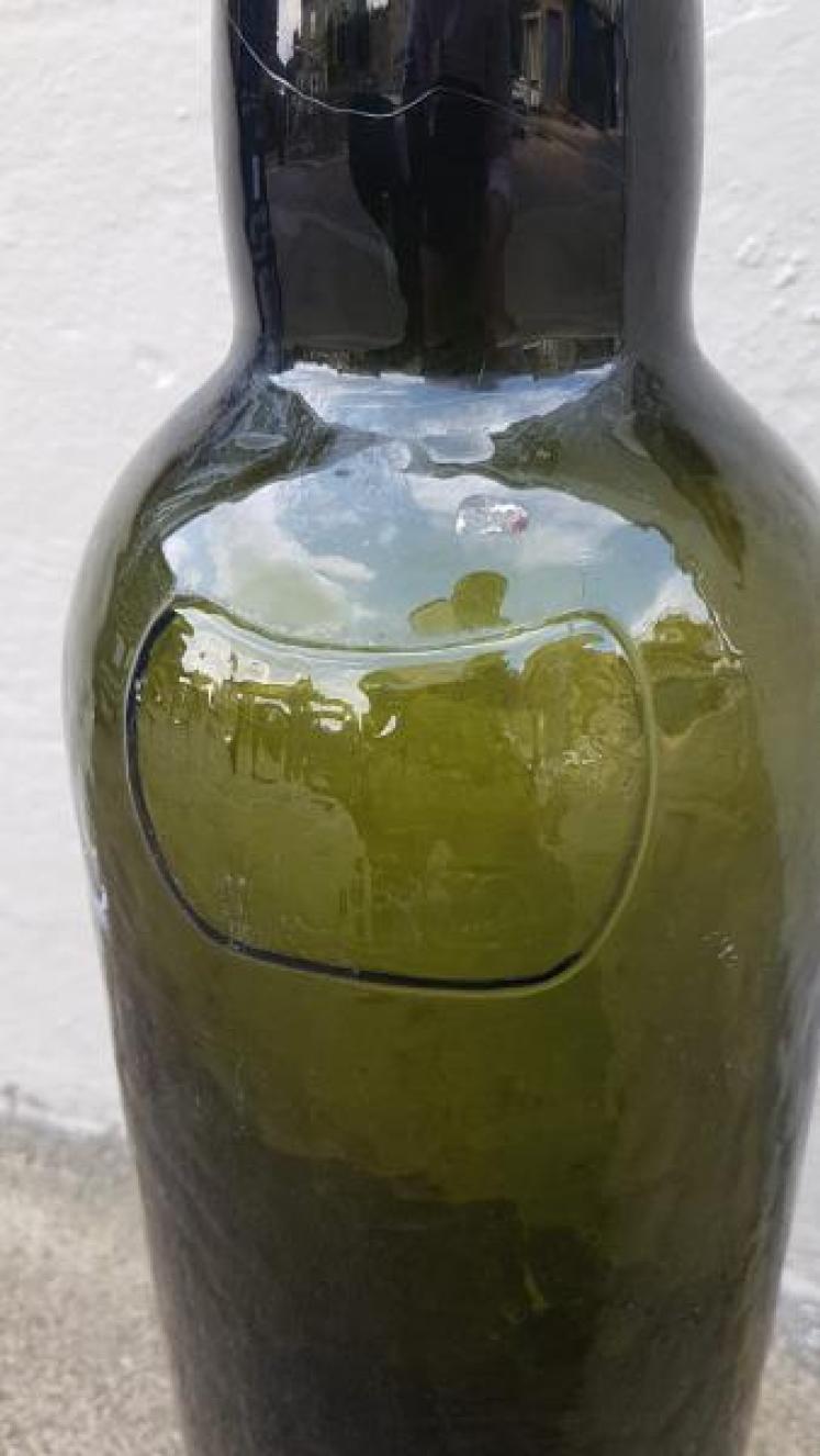 Set of 10 Large Late Victorian Sandemans Port Bottles - Image 6