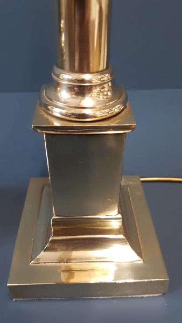 Matching Pair of Edwardian Cast Brass Table Lamps - Image 3