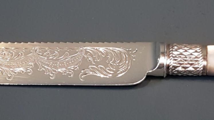 Immaculate Victorian Solid Silver Cake Knife  - Image 2