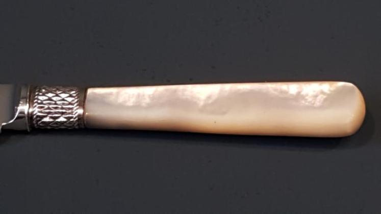 Immaculate Victorian Solid Silver Cake Knife  - Image 6
