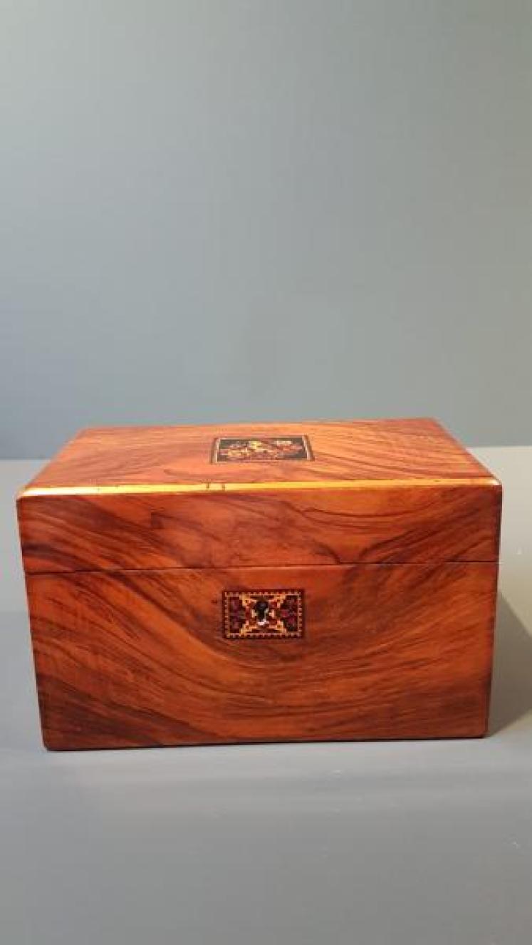 Victorian Walnut Tunbridge Ware Inlaid Tea Caddy - Image 5