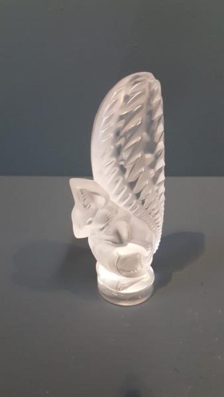 Lalique Opalescent Squirrel - Image 1