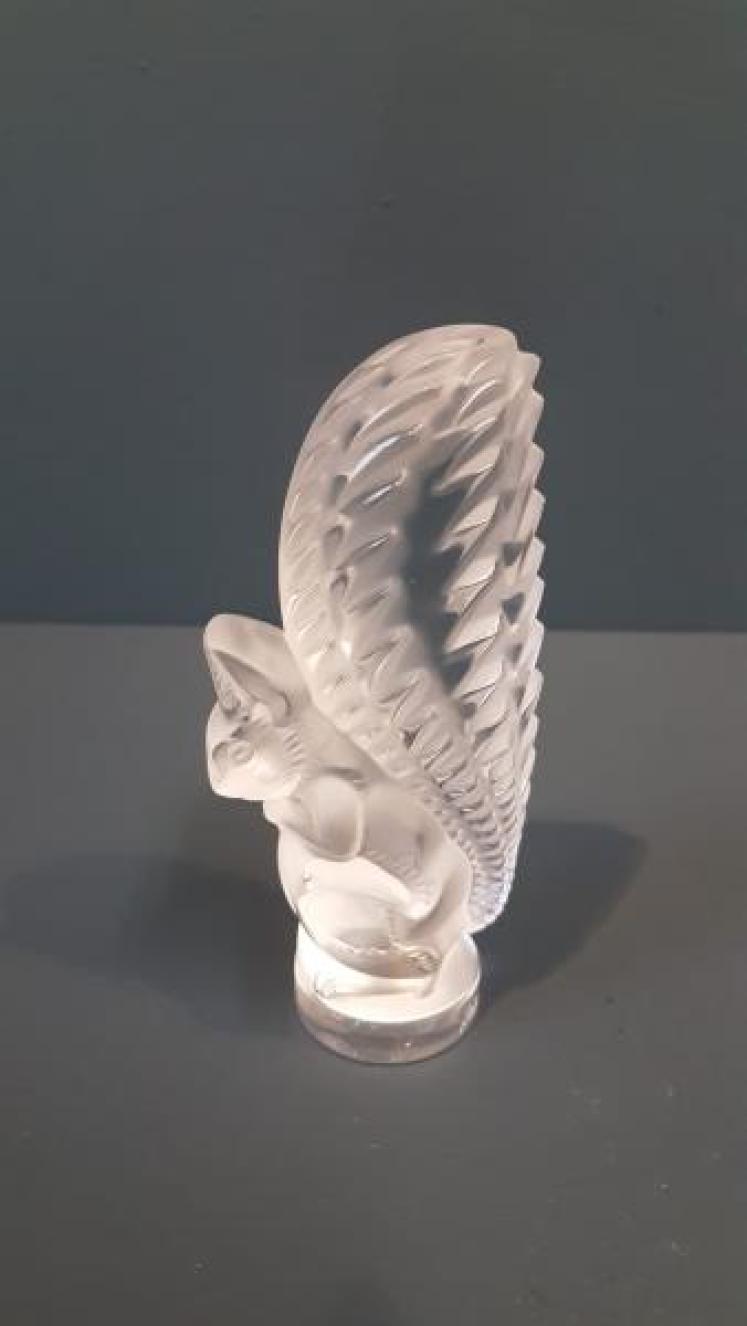 Lalique Opalescent Squirrel - Image 2