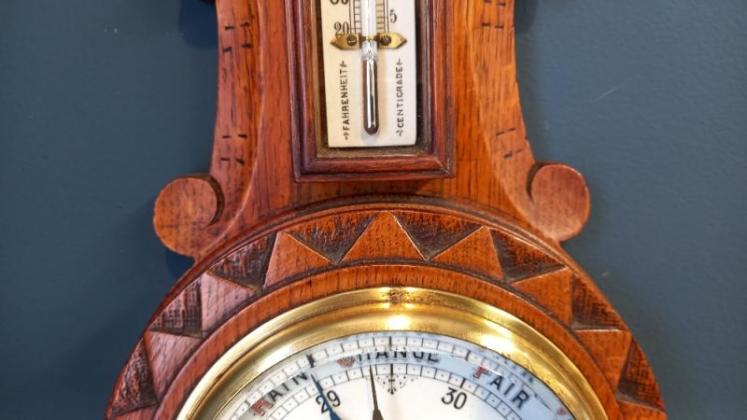 Victorian Polished Oak Starburst Banjo Barometer - Image 4