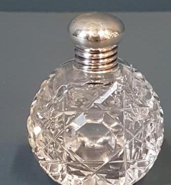 Small Victorian Silver and Cut Crystal Scent Bottle 
