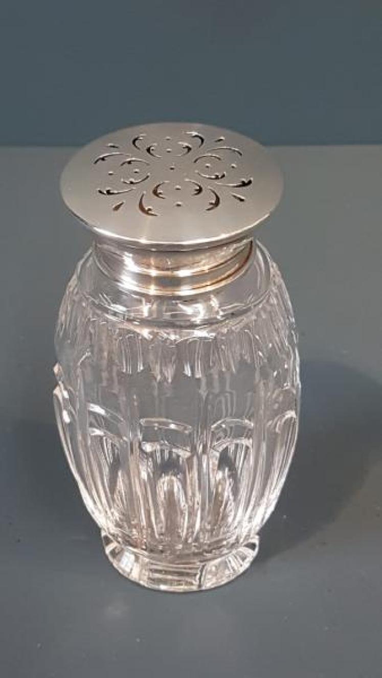 Fine Quality Cut Crystal and Silver Sugar Shaker - Image 7