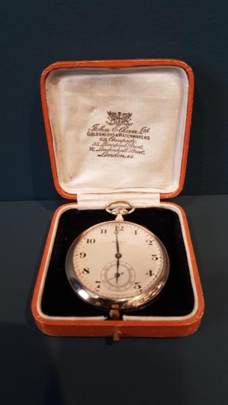 Immaculate 9ct Gold Waltham Pocket Watch  - Image 1