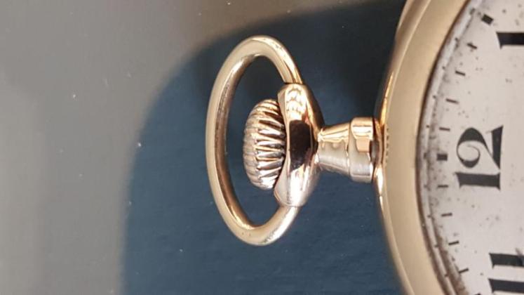 Immaculate 9ct Gold Waltham Pocket Watch  - Image 5