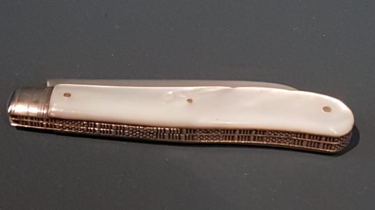 Victorian Silver Fruit Knife With Pip Remover - Image 3