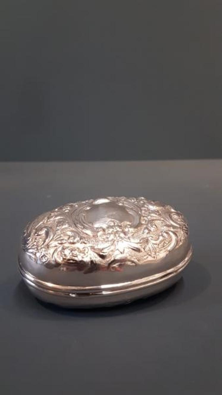 Victorian Silver Soap Box - Image 1