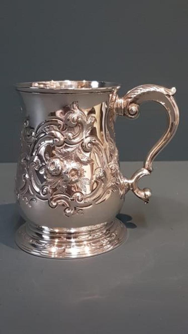 Fine Quality George II Silver Tankard - Image 1