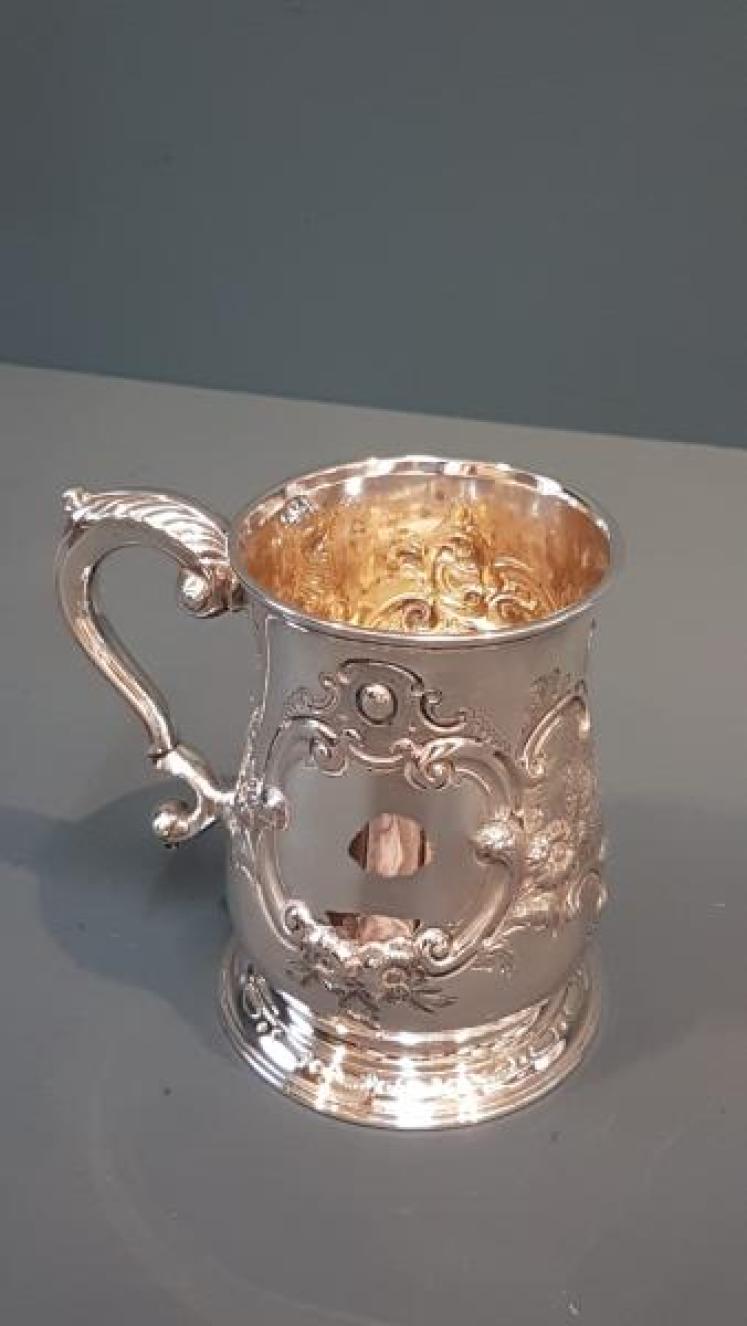 Fine Quality George II Silver Tankard - Image 3
