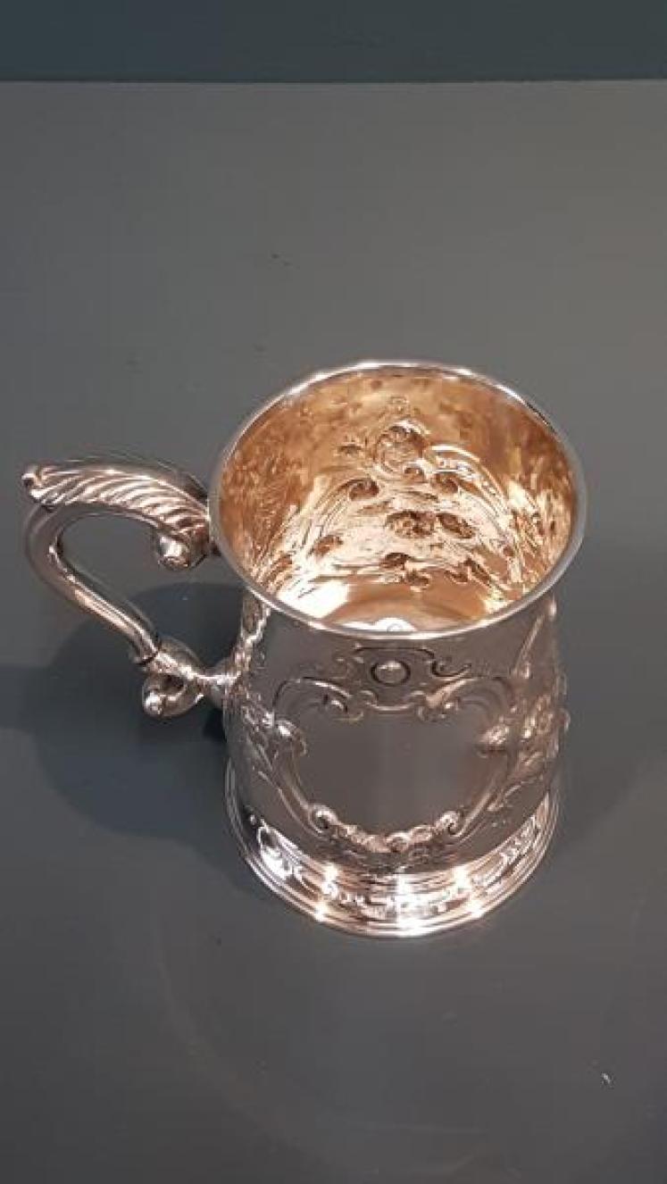 Fine Quality George II Silver Tankard - Image 4