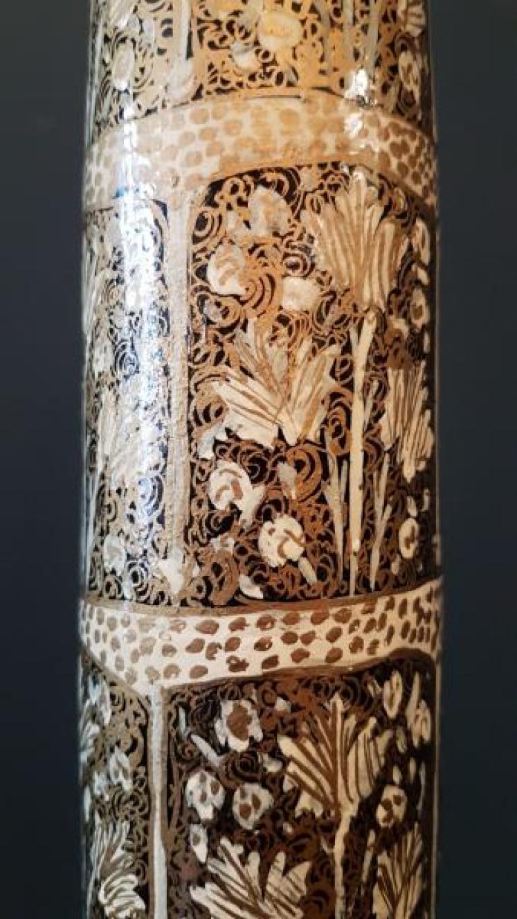 Superb Hand Painted Kashmiri Lamp Standard - Image 2
