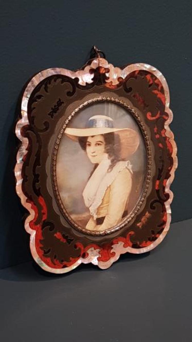 Superb Victorian Miniature Portrait - Image 2
