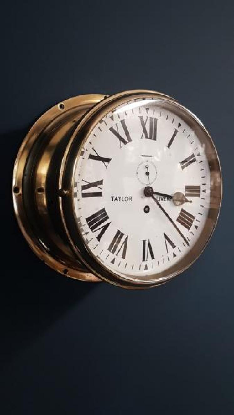 10" Single Fusee Ships Clock - Image 1
