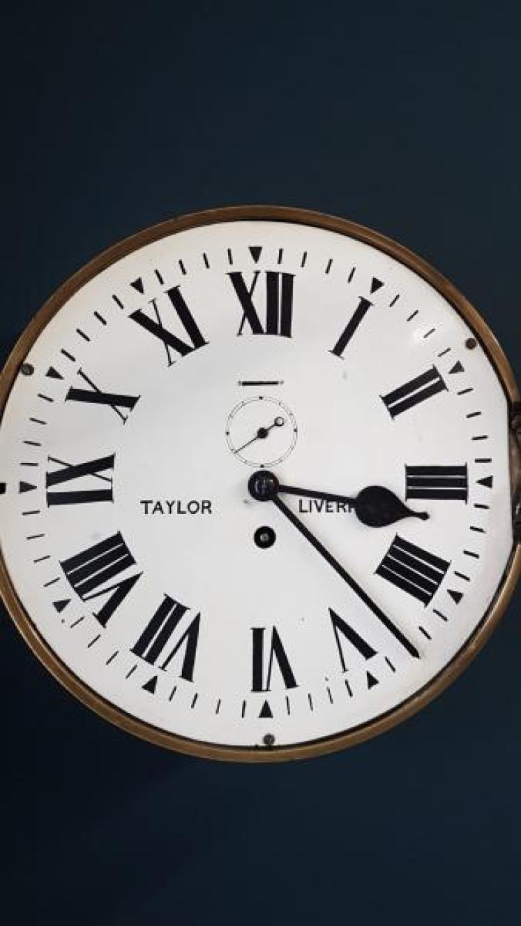 10" Single Fusee Ships Clock - Image 4