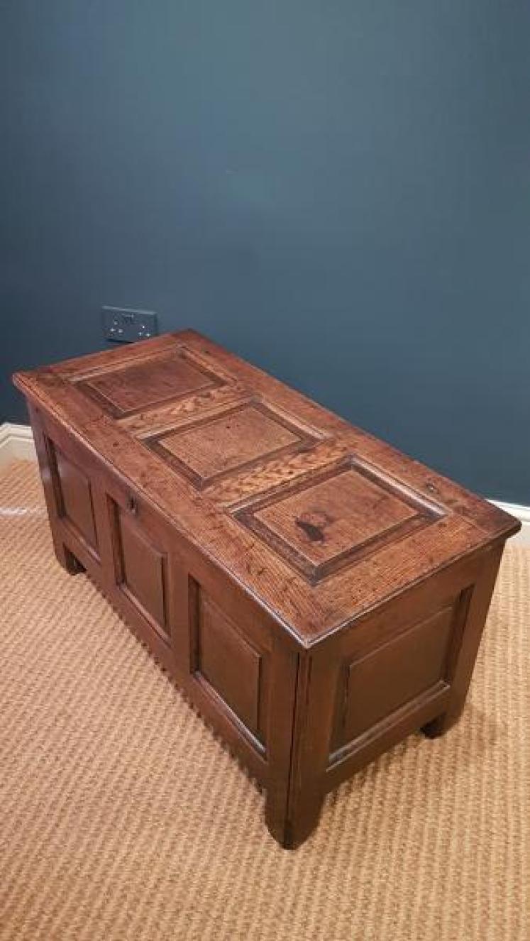 George I Oak Coffer  - Image 4