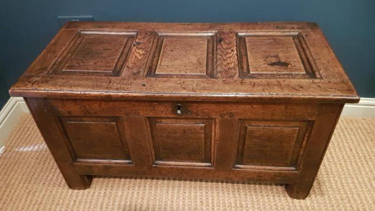 George I Oak Coffer  - Image 7