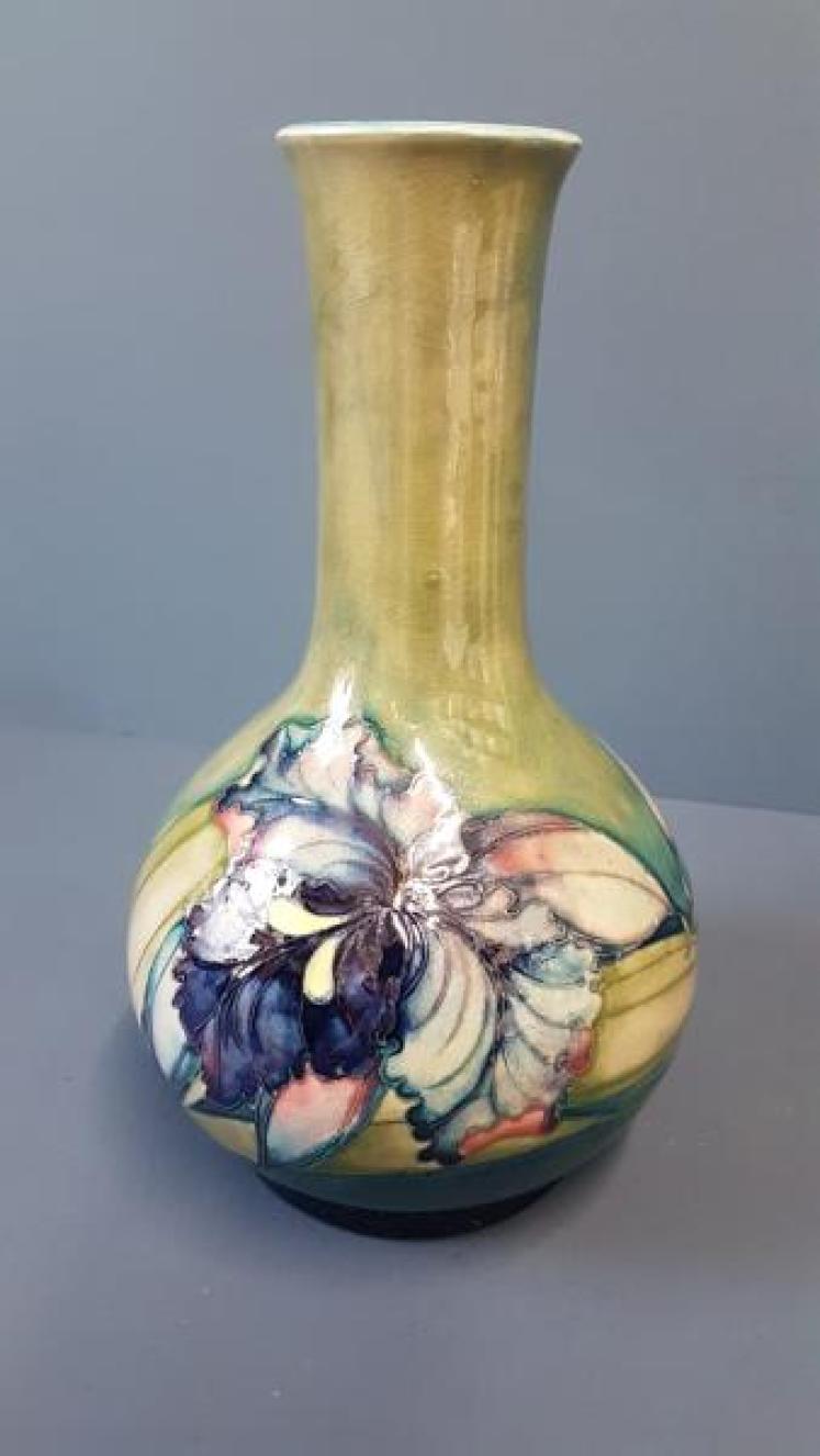 Large Early Moorcroft Slipper Orchid Vase  - Image 1
