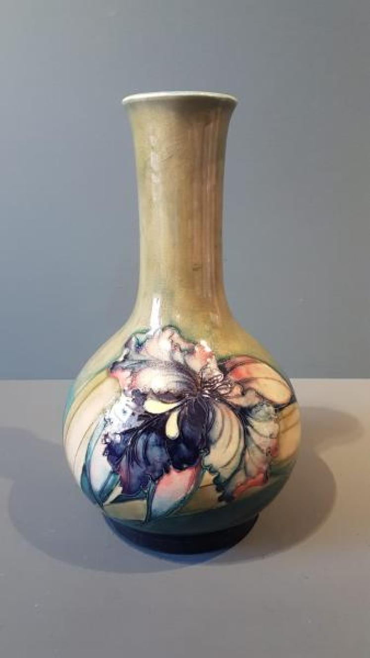 Large Early Moorcroft Slipper Orchid Vase  - Image 5
